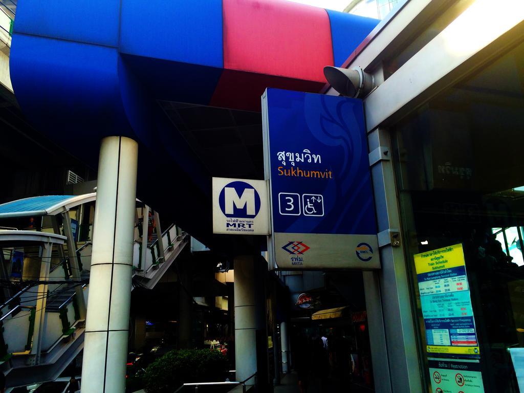 Hostel 8 Sukhumvit Soi 8 Bangkok Exteriör bild